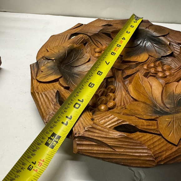 Old Vintage Hand Carved Wood Leaf Leaves Carving Wooden Plate Serving Dish Tray - Picture 3 of 4